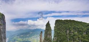 4位民辅警三进火海救人受表彰